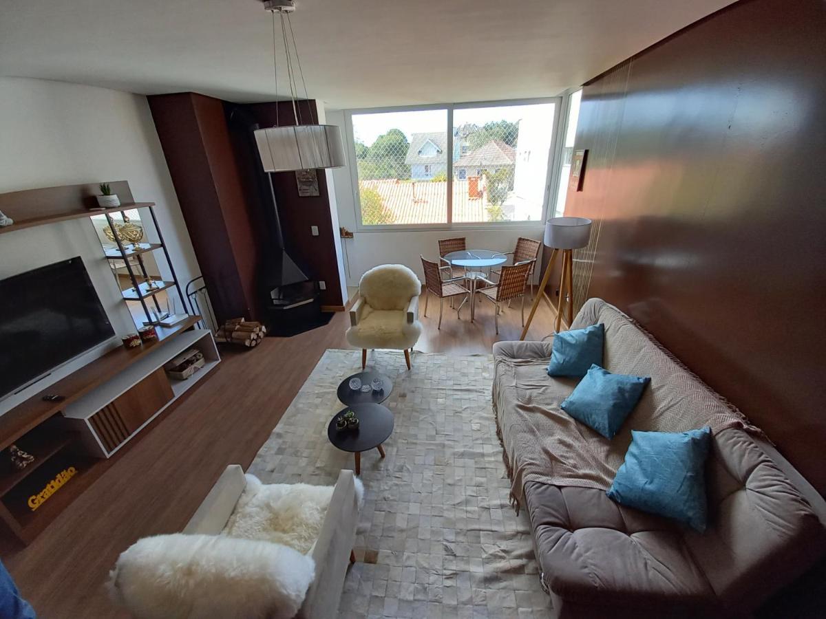 Gramado - Apartamento Aconchegante Com Lareira E Churrasqueira Bagian luar foto